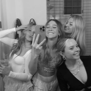 Meet your Posher, Emily